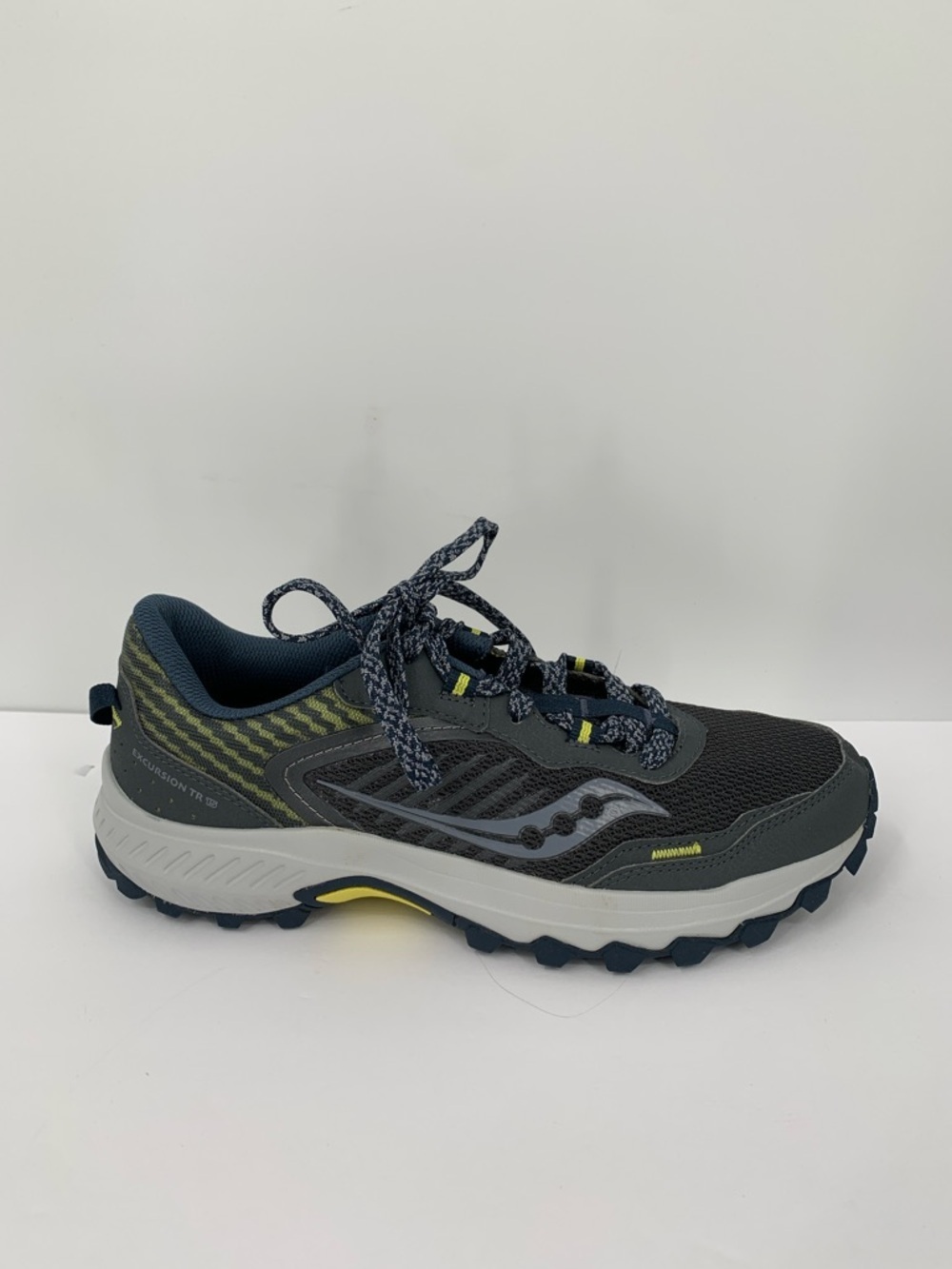 Saucony Excursion TR15 trail running sneaker shoe gray yellow active women 9.5
